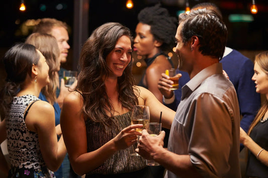 Tipps für Introvertierte: So lernst du Schritt für Schritt neue Leute kennen - Speed Dating Vienna